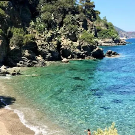 Rio Marina Casa Vacanze Con Aria Condizionata Rio dellʼElba
